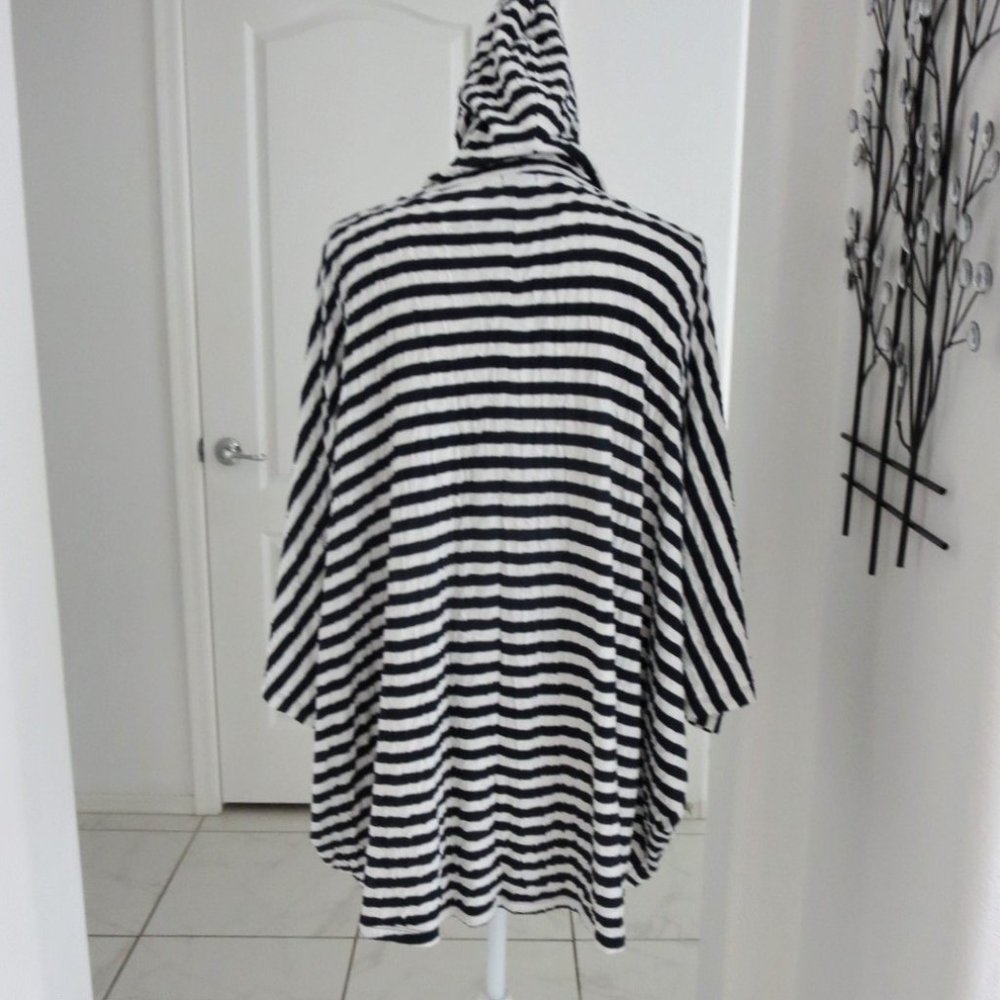 New JUDE Zip Front Hooded Striped Navy White Jacket Dolman Batwing Pockets NWT - Picture 5 of 14
